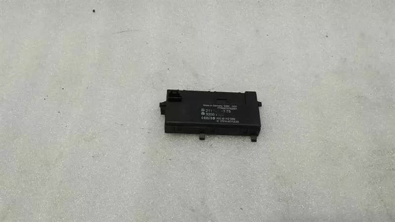 MERCEDES-BENZ Mercedes CLS W219 Aerial / Antenna A2113204075 Antenna Keyless Go