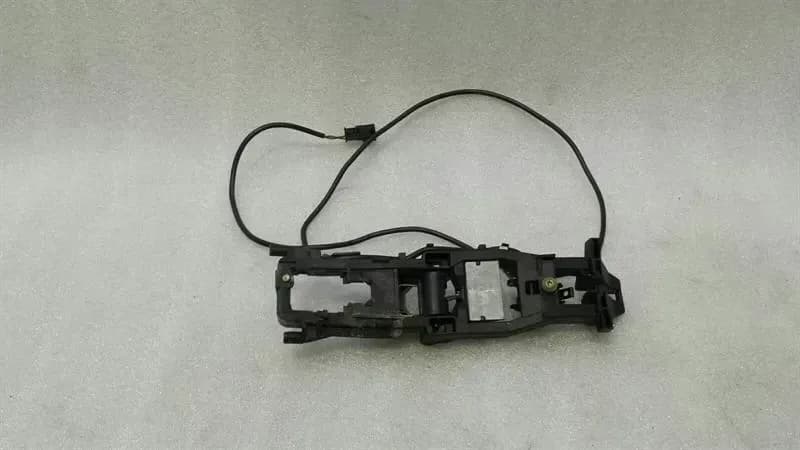 Mercedes CLS W219 Front Right Handle Carrier A2117600234 Door Handle Carrier Front