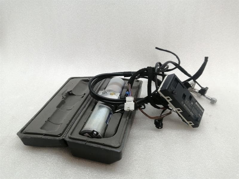 Mercedes CL W216 Boat Lid Hydraulic Pump A2168000148 Tailgate Hydraulic Pump