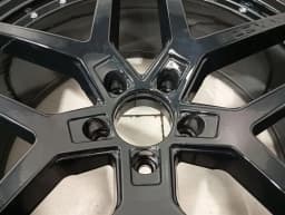 MERCEDES-BENZ 22 Mercedes ML W164 GL X164 Alloy Wheels Lexani R22 Alloy Wheel Set 10.5J ML63 AMG — thumbnail 5