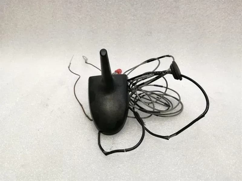 Mercedes CLS W219 Shark Roof Top Antenna A2118203675 Antenna GPS
