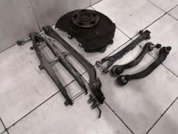 MERCEDES-BENZ Mercedes W219 CLS55 AMG Left Rear Hub A2113504508 Wheel Bearing Housing Rear Left — thumbnail 3