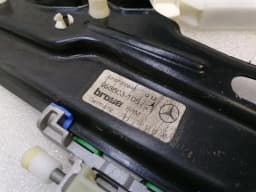 MERCEDES-BENZ Mercedes CLS W219 Right Front Door Winder A2197201046 Window Regulator Front Right — thumbnail 2