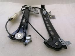 MERCEDES-BENZ Mercedes CLS W219 Left Rear Door Winder A2197300946 Window Regulator Rear Left — thumbnail 4