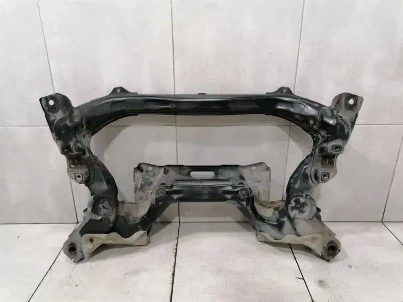 Mercedes CLS W219 Beam Subframe Front A2116201587 Front Axle Beam
