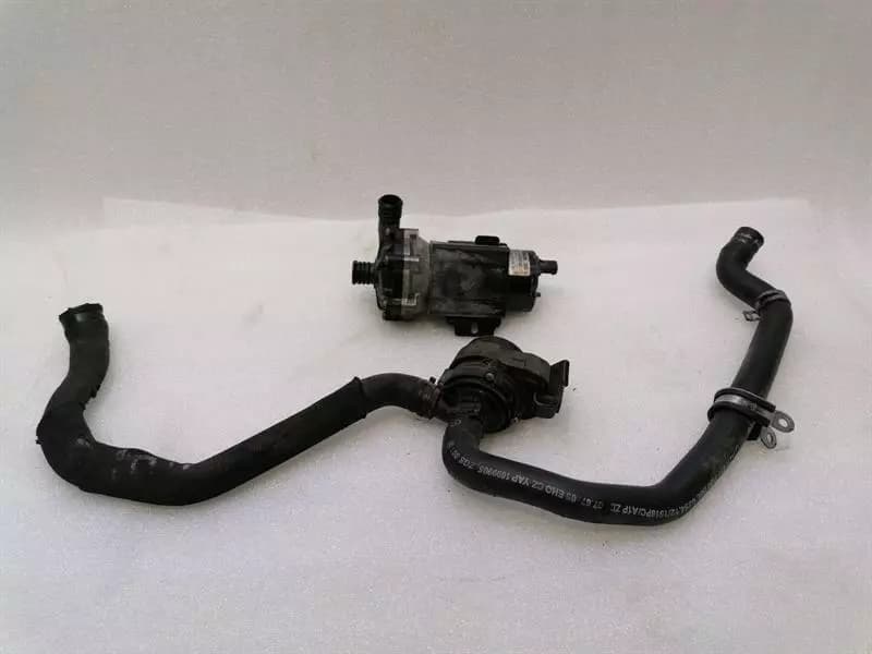 MERCEDES-BENZ Mercedes CLS55 AMG W219 Additional Cooling Pump A0005000186 Coolant Pump M113