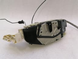 MERCEDES-BENZ Mercedes S-Class W221 real left door lock A2217307735 door lock rear left — thumbnail 6