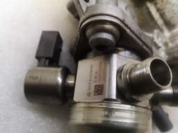 MERCEDES-BENZ Mercedes S-class W221 S63 AMG Fuel Pump Mechanical A2780700601 Fuel Pump — thumbnail 3