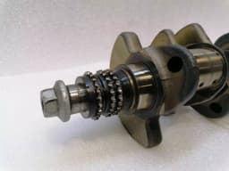 MERCEDES-BENZ MERCEDES SL R230 ENGINE A2730300701 ENGINE CRANKSHAFT CRANKSHAFT M273 V8 — thumbnail 2