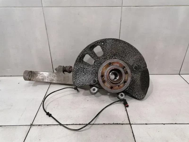 Mercedes GLE W292 C292 Right Front Hub A1663301020 Wheel Bearing Case Front Right