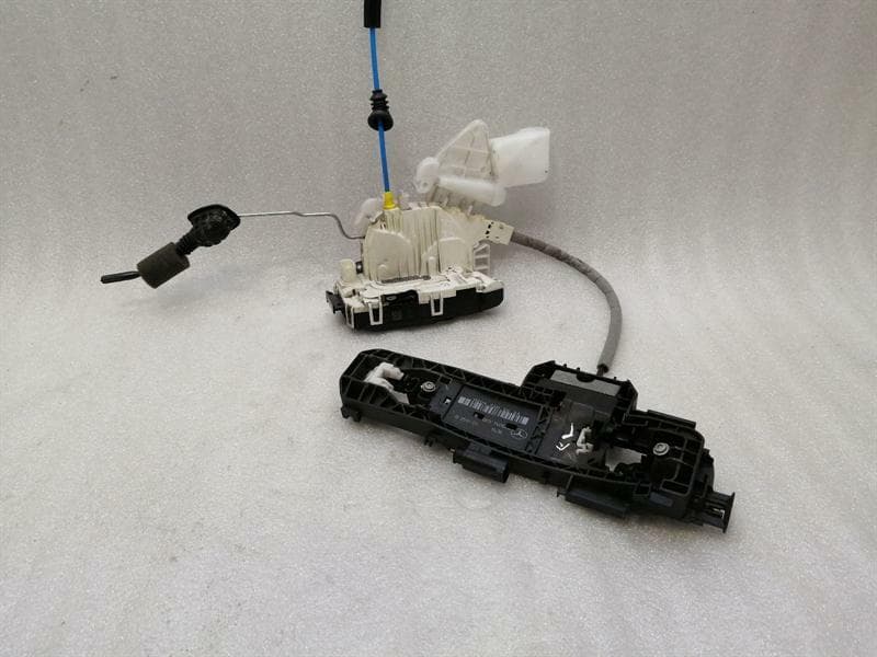 Mercedes E Class W212 Front Right Door Lock A2047203635 Door Lock Front Right