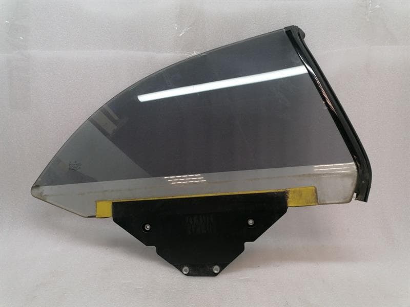 MERCEDES CL W217 RIGHT QUARTER GLASS A2176700310 DOOR WINDOW 1/4 REAR RE CONVERTIBLE