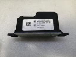 MERCEDES-BENZ Mercedes CL W217 Voltage Converter A2059052809 Voltage Control Unit — thumbnail 1