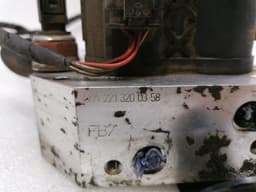 MERCEDES-BENZ Mercedes CL W216 W221 Rear ABC Hydraulic Valve A2213200358 Hydraulic Valve — thumbnail 6
