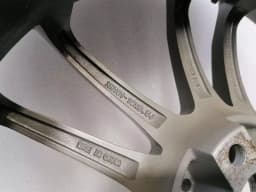 MERCEDES-BENZ Mercedes CLS W219 Alloy Wheel Brake Power Br10 Alloy Rim 19X8.5J ET32 FRONT — thumbnail 9