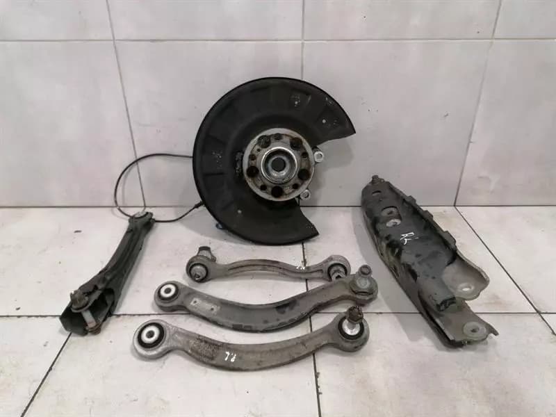 MERCEDES-BENZ Mercedes SL R231 Left Rear Hub A2313504700 Wheel Bearing Housing Rear Left SET