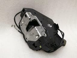 MERCEDES-BENZ Mercedes CLS W219 rear left door lock A2197300335 door lock rear left — thumbnail 7