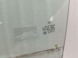 MERCEDES-BENZ Mercedes CLS W218 left front door glass A2187250300 door window front left — thumbnail 3