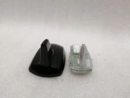 MERCEDES-BENZ Mercedes CLS W218 W212 Roof Antenna A2128201675 Roof Antenna GPS — thumbnail 5