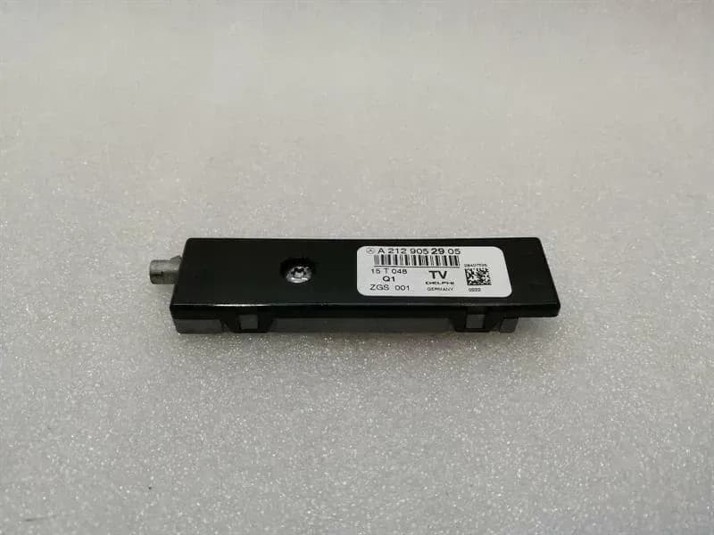 Mercedes CLS W218 W212 Aerial / Antenna A2129052905 Antenna