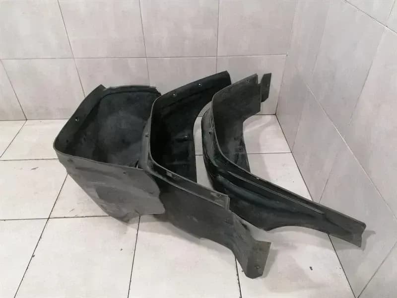 MERCEDES-BENZ MERCEDES G-WAGEN W463 WHEEL ARCH LINER (PLASTIC) A4636840200 WHEEL ARCH COVER