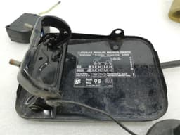 MERCEDES-BENZ Mercedes G-Car W463 Fuel Filler Cap A4639500103 Tank Lid Fuel Flap — thumbnail 6