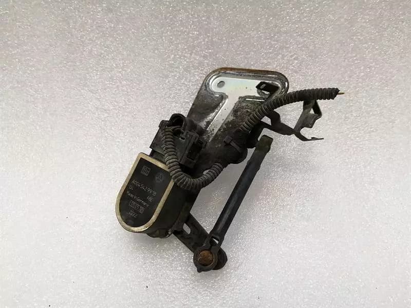 MERCEDES-BENZ Mercedes E Class W212 suspension level sensor A2123200943 level sensor