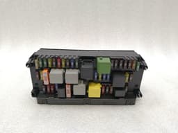 MERCEDES-BENZ Mercedes E Class W212 E63 AMG Fuse Box A2129006012 Fuse Box — thumbnail 6