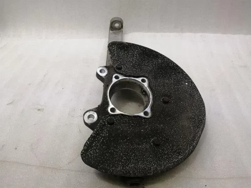 Mercedes ML W166 Right Front Hub A1663301020 Wheel Bearing Housing Front Right