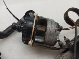 MERCEDES-BENZ Mercedes CL W217 AMG additional cooling pump A0005003000 coolant pump pump — thumbnail 2
