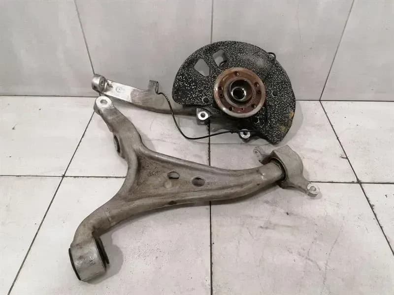 Mercedes GLE W292 C292 Right Front Hub A1663301020 Wheel Bearing Housing Front Right
