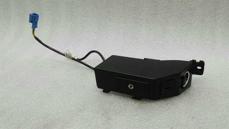 MERCEDES-BENZ MERCEDES SLK R172 USB Input Module A1728210211 ECU