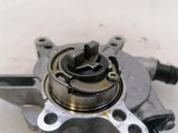 MERCEDES-BENZ Mercedes GLE W292 C292 Vacuum Pump A2762300365 Vacuum Pump AMG M157 — thumbnail 3