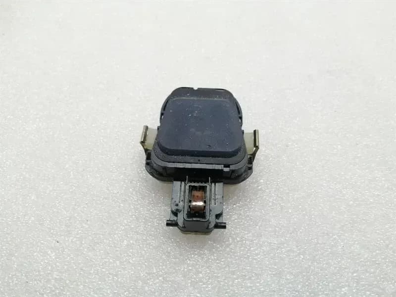 Mercedes GLS X166 Rain And Light Sensor A2469002603 Rain Light Sensor