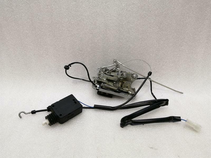MERCEDES-BENZ Mercedes G-Car W463 FRH Door Lock A4637202435 Door Lock Front Right
