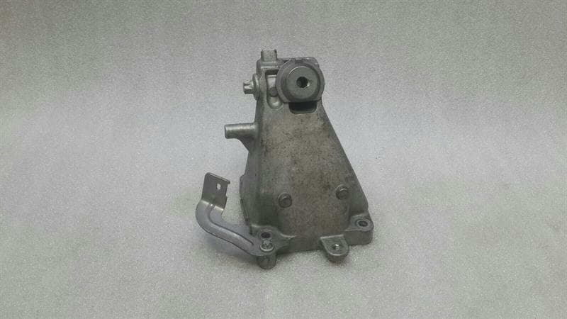 MERCEDES-BENZ Mercedes W217 Right Engine Mount A2782235404 Engine Holder Right M278 M157 W222