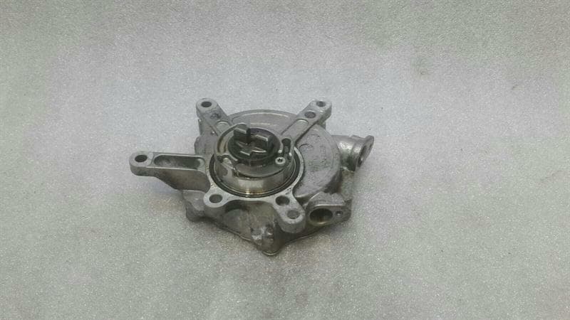 Mercedes W217 Vacuum Pump A2762300365 Vacuum Pump W222 S63 AMG M157 W278 M276
