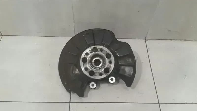Mercedes CL W217 Right Rear Hub A2223501041 Wheel Bearing Housing Rear Right