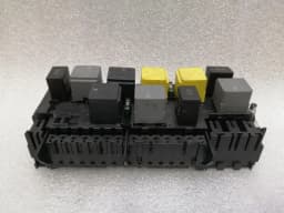 MERCEDES-BENZ Mercedes GLS X166 Fuse Box A1669068201 Fuse Box — thumbnail 5