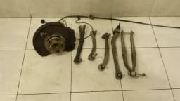 MERCEDES-BENZ Mercedes CLS W219 Left Rear Hub A2113504508 Wheel Bearing Housing Rear Left — thumbnail 1