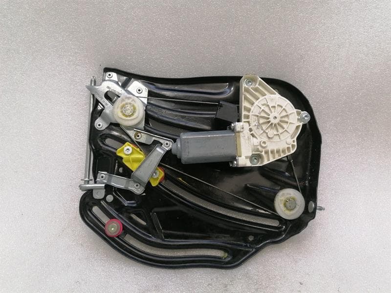 Mercedes SL R231 Right Rear Door Winder A2316700403 Rear Right Power Window