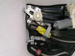MERCEDES-BENZ Mercedes SL R231 Right Rear Door Winder A2316700403 Rear Right Power Window — thumbnail 4