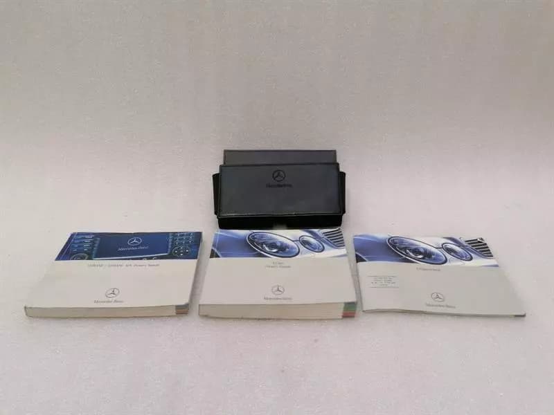 MERCEDES-BENZ MERCEDES E CLASS W211 SERVICE BOOKLET / MANUAL