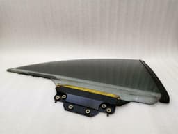 MERCEDES-BENZ Mercedes CL W215 right rear quarter glass A2156700410 door window 1/4 rear right — thumbnail 1