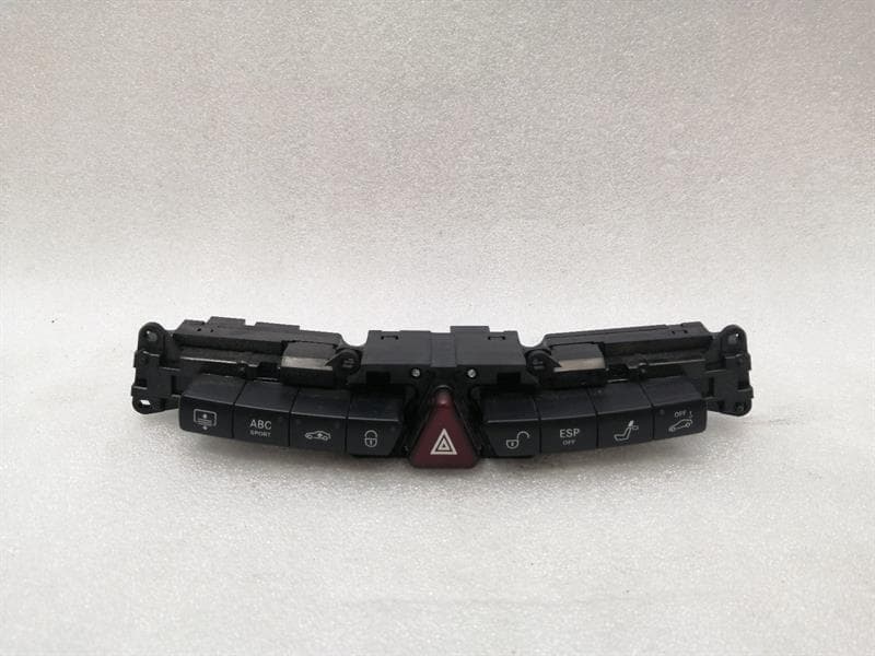 Mercedes S-Class W220 Dashboard Switch A2208216558 Switch ABC