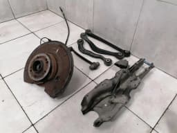 MERCEDES-BENZ Mercedes S55 AMG W220 Left Rear Hub A2203502941 Wheel Bearing Housing Rear Left — thumbnail 2