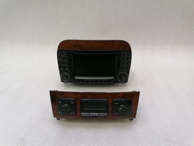 Mercedes S-class W220 NAVIGATION A2208205989 audio system controller DEFECT