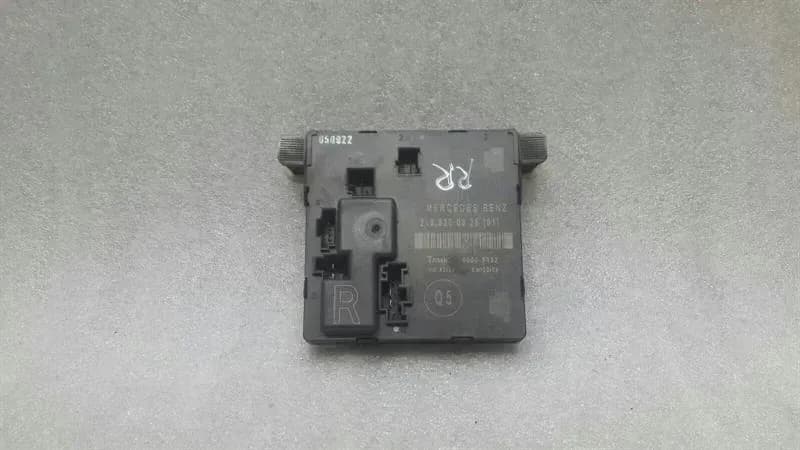 Mercedes CLS W219 rear right door module A2198200326 door control unit HR