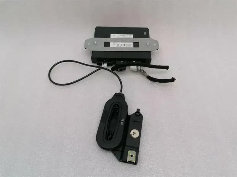 Mercedes CL W215 KEYLESS-GO Module With Antenna A21582075 Control Unit Keyless