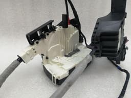 MERCEDES-BENZ MERCEDES SL R231 LEFT DOOR LOCK A2047203735 RIGHT HAND DRIVE RHD — thumbnail 8